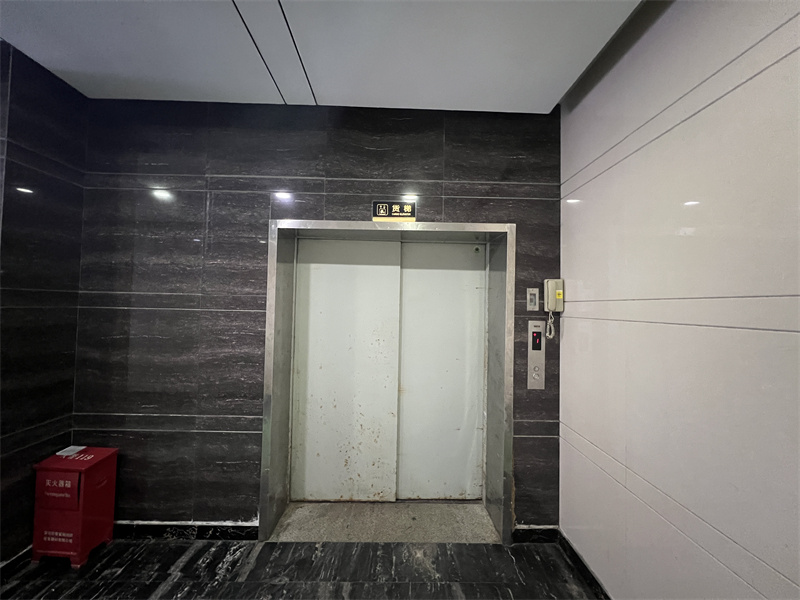 电梯厅